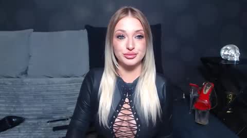 Snapshot of juliediamond chatting on April 2026 10:40:02 PM julia online show from April 2026 10:40:02 PM