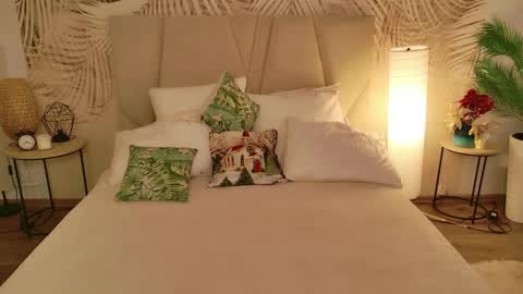 juliehill online show from February 2026 07:51:02 AM