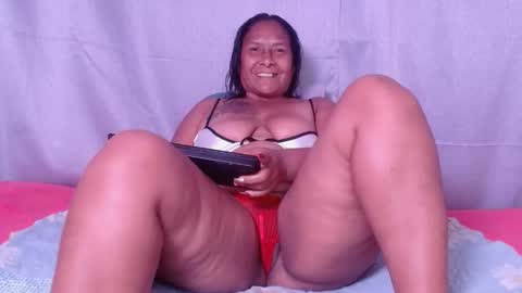 julielove1 online show from May 2026 10:26:02 PM