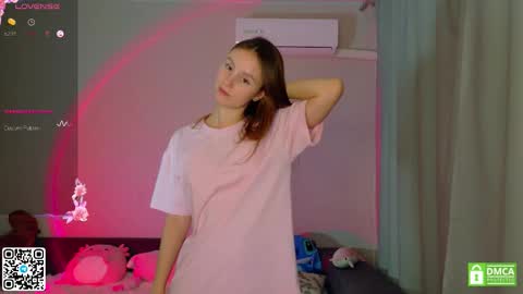 Snapshot of julieqt chatting on September 2025 03:47:01 PM julieqt online show from September 2025 03:47:01 PM