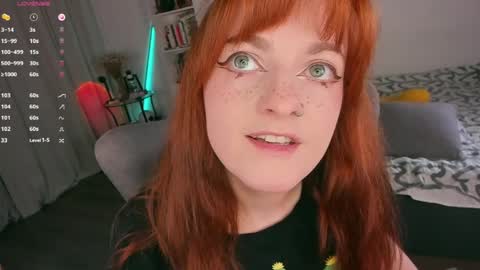 Snapshot of juliet_schoolgirl chatting on April 2026 11:53:02 PM Juliet online show from April 2026 11:53:02 PM