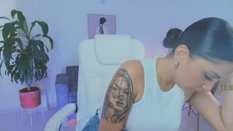 Snapshot of julieta92_ chatting on May 2026 09:09:01 PM Julieta92 online show from May 2026 09:09:01 PM