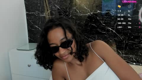 Snapshot of julieta__cooper chatting on February 2025 05:16:01 PM Juli online show from February 2025 05:16:01 PM