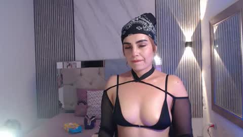 julieta__fox_ online show from December 2025 03:24:02 AM