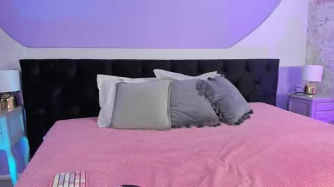 Julieta  online show from September 2025 11:56:01 AM