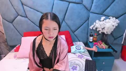 Snapshot of julieta_diamond chatting on June 2026 03:31:02 AM Julieta online show from June 2026 03:31:02 AM