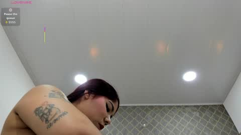 Snapshot of julieta_robertson chatting on April 2026 03:15:01 AM Julieta Robertson online show from April 2026 03:15:01 AM