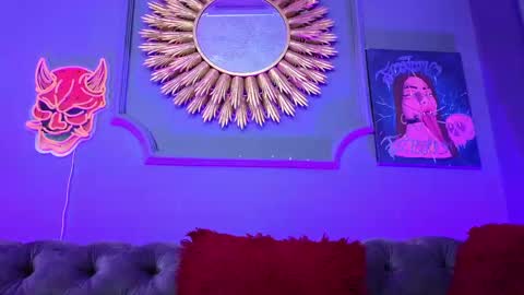 Snapshot of julieta_russell chatting on February 2025 12:15:01 AM Julieta online show from February 2025 12:15:01 AM