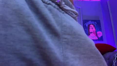 Snapshot of julieta_russell chatting on February 2025 11:41:01 AM Julieta online show from February 2025 11:41:01 AM