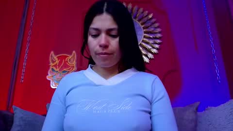 Snapshot of julieta_russell chatting on September 2025 11:48:01 AM Julieta online show from September 2025 11:48:01 AM