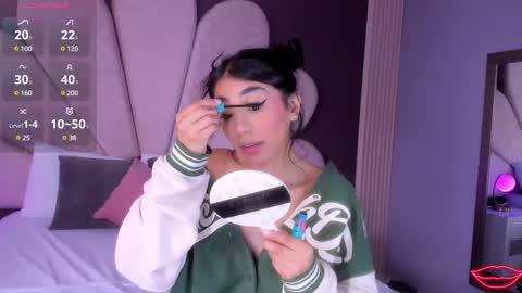 Snapshot of julietacheer chatting on February 2025 02:27:02 PM Julieta online show from February 2025 02:27:02 PM