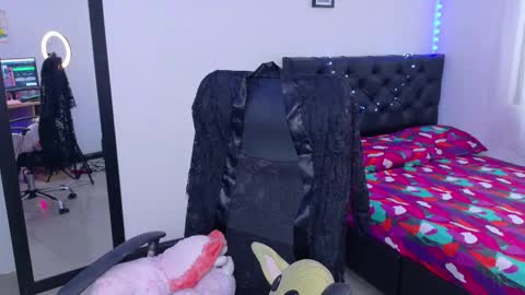 Snapshot of julietacheer chatting on December 2025 02:15:01 PM Julieta online show from December 2025 02:15:01 PM