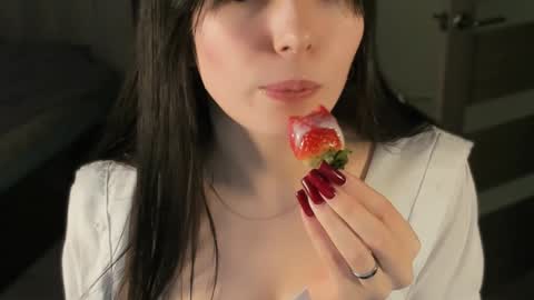 Snapshot of julietaromaniss chatting on December 2024 09:11:01 PM Julieta or Jully online show from December 2024 09:11:01 PM