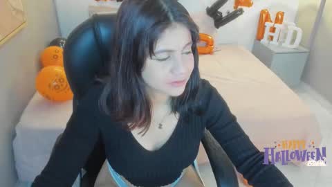 Julieth  online show from November 2025 11:45:01 AM