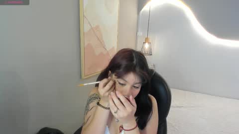 Julieth  online show from December 2025 07:31:02 PM