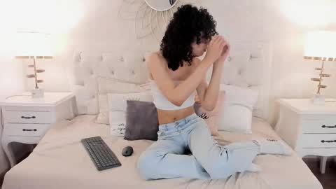 julietta    online show from March 2026 12:21:01 PM