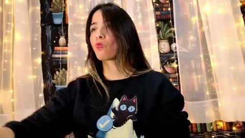 Snapshot of julietta__jackson chatting on May 2026 10:15:02 PM Julietta Jackson online show from May 2026 10:15:02 PM