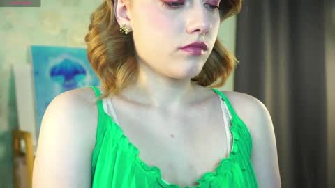 Snapshot of juliettakaniecki chatting on April 2026 03:04:02 AM Mia online show from April 2026 03:04:02 AM