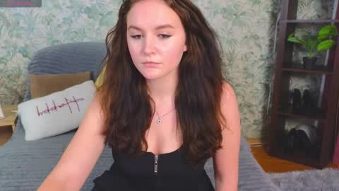 Snapshot of julietvelour chatting on November 2025 01:20:01 PM Julia online show from November 2025 01:20:01 PM