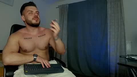 JULiUS   online show from February 2025 08:25:01 PM