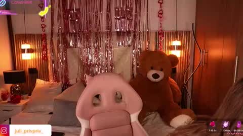 jullianapriv_ online show from February 2026 02:02:01 PM