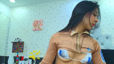 Snapshot of jullietareyes chatting on January 2025 11:46:01 AM Julieta Reyes online show from January 2025 11:46:01 AM