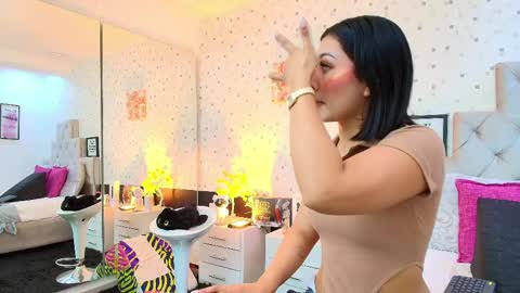 Julieta Reyes   online show from May 2026 11:59:01 AM