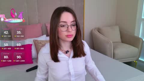 Julli online show from May 2026 05:02:02 AM
