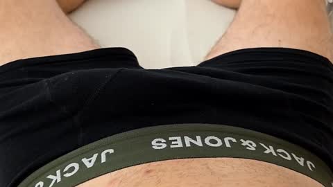 Nik online show from January 2026 04:22:01 PM