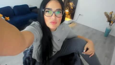 Snapshot of julya_lexa chatting on April 2026 04:59:01 AM Julya online show from April 2026 04:59:01 AM