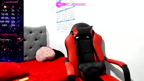 Julya Smith online show from December 2024 04:27:02 PM