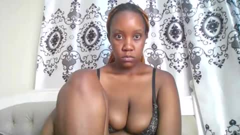 queen online show from April 2026 08:57:02 PM