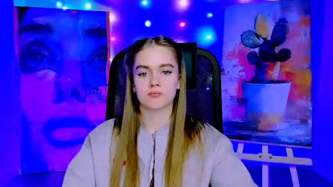 junewoods online show from March 2026 03:19:02 PM