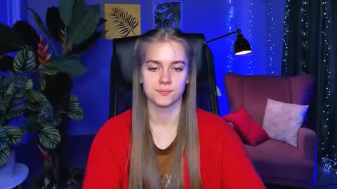 Snapshot of junewoods chatting on March 2026 07:14:01 AM junewoods online show from March 2026 07:14:01 AM