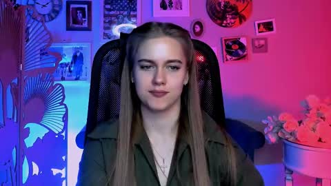 Snapshot of junewoods chatting on March 2026 07:31:01 AM junewoods online show from March 2026 07:31:01 AM