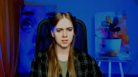 Snapshot of junewoods chatting on April 2026 04:01:01 PM junewoods online show from April 2026 04:01:01 PM