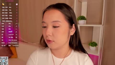 Bella online show from December 2025 04:17:01 AM