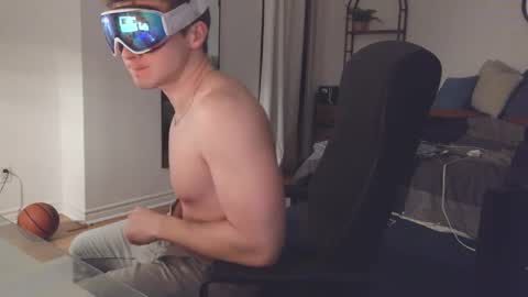 Junior Madison online show from February 2025 12:04:02 AM