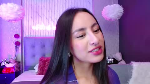 Snapshot of juniper_hill chatting on March 2026 04:18:01 AM Juniper online show from March 2026 04:18:01 AM