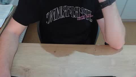 Snapshot of junk2711 chatting on November 2025 04:57:02 PM junk2711 online show from November 2025 04:57:02 PM