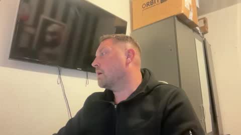 Junky online show from April 2026 08:03:02 PM