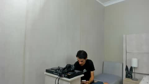 Jupiter online show from November 2025 06:07:02 PM