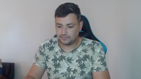 Snapshot of just_a_nice_guy_27 chatting on July 2026 11:28:01 AM Alex online show from July 2026 11:28:01 AM