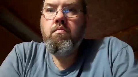 Snapshot of just_hangin_around chatting on September 2025 03:47:01 PM just_hangin_around online show from September 2025 03:47:01 PM