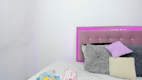  Isa y Luci  online show from December 2024 12:13:01 AM