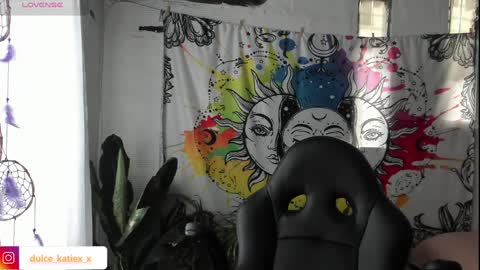 Sofia online show from January 2025 07:28:01 PM