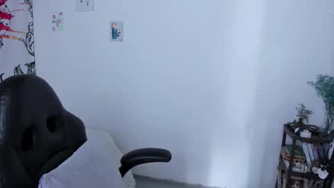 Sofia online show from February 2026 06:06:02 PM