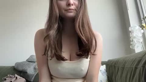 Snapshot of justababydoll chatting on June 2026 08:35:01 PM Stella online show from June 2026 08:35:01 PM