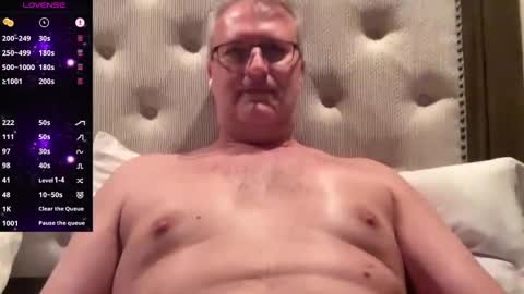 Michael online show from September 2025 08:40:01 AM