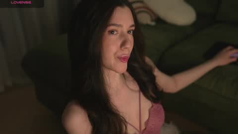 Snapshot of justbarbie_new_ chatting on April 2026 06:28:01 PM Katarina online show from April 2026 06:28:01 PM